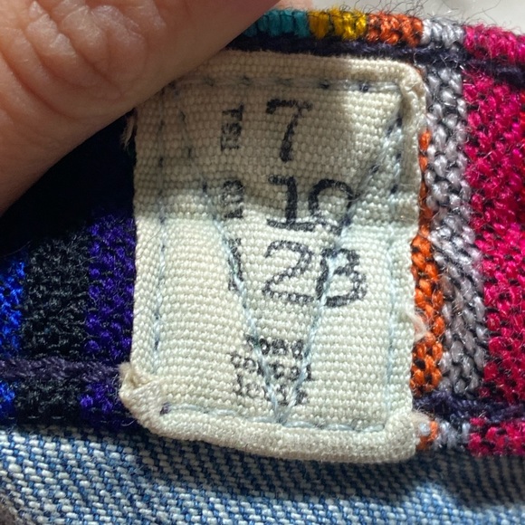 vintage volcom jean shorts - Picture 4 of 4